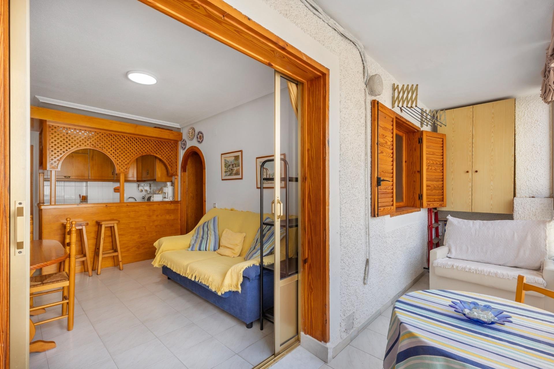 Resale - Apartment / Flat * - Torrevieja * - La Mata *