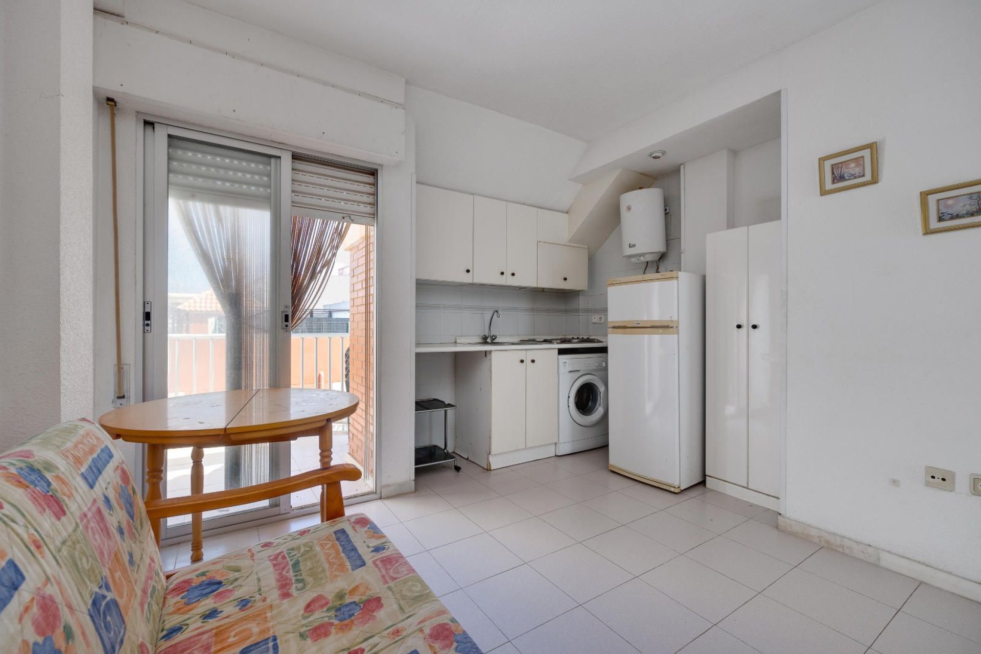 Resale - Apartment / Flat * - Torrevieja * - La Mata *