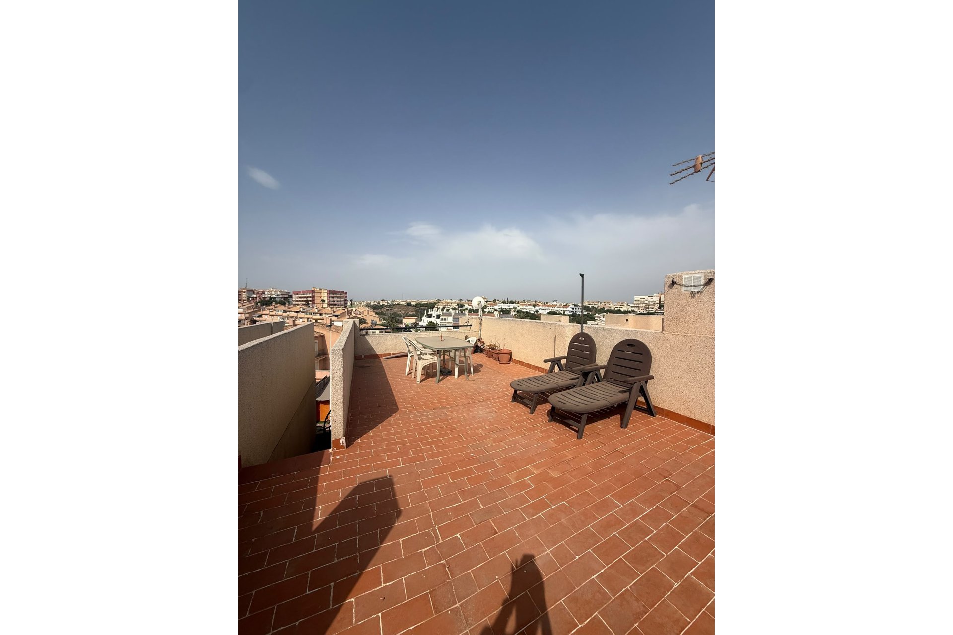 Resale - Apartment / Flat * - Torrevieja * - La Mata *