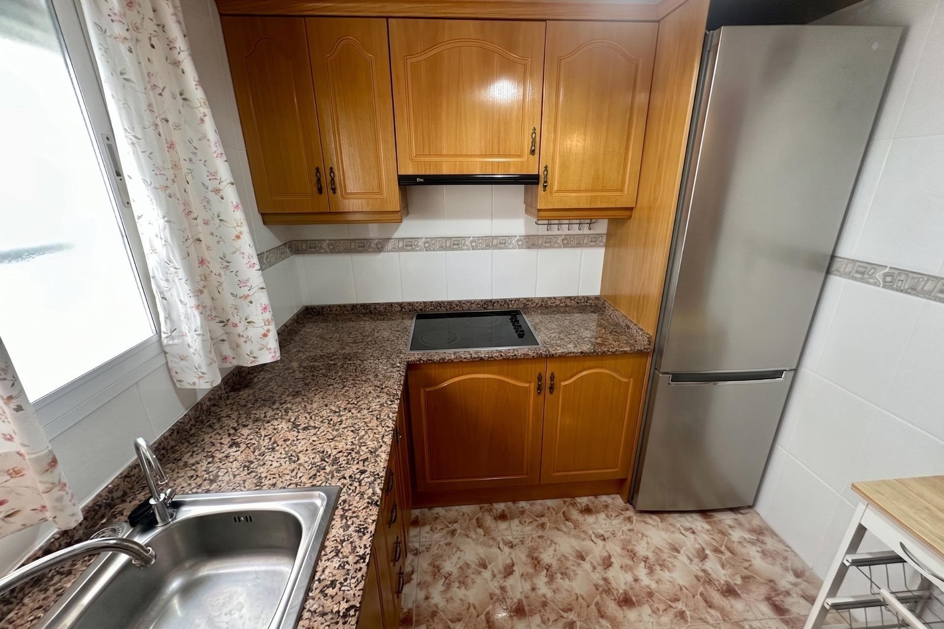Resale - Apartment / Flat * - Torrevieja * - La Mata *