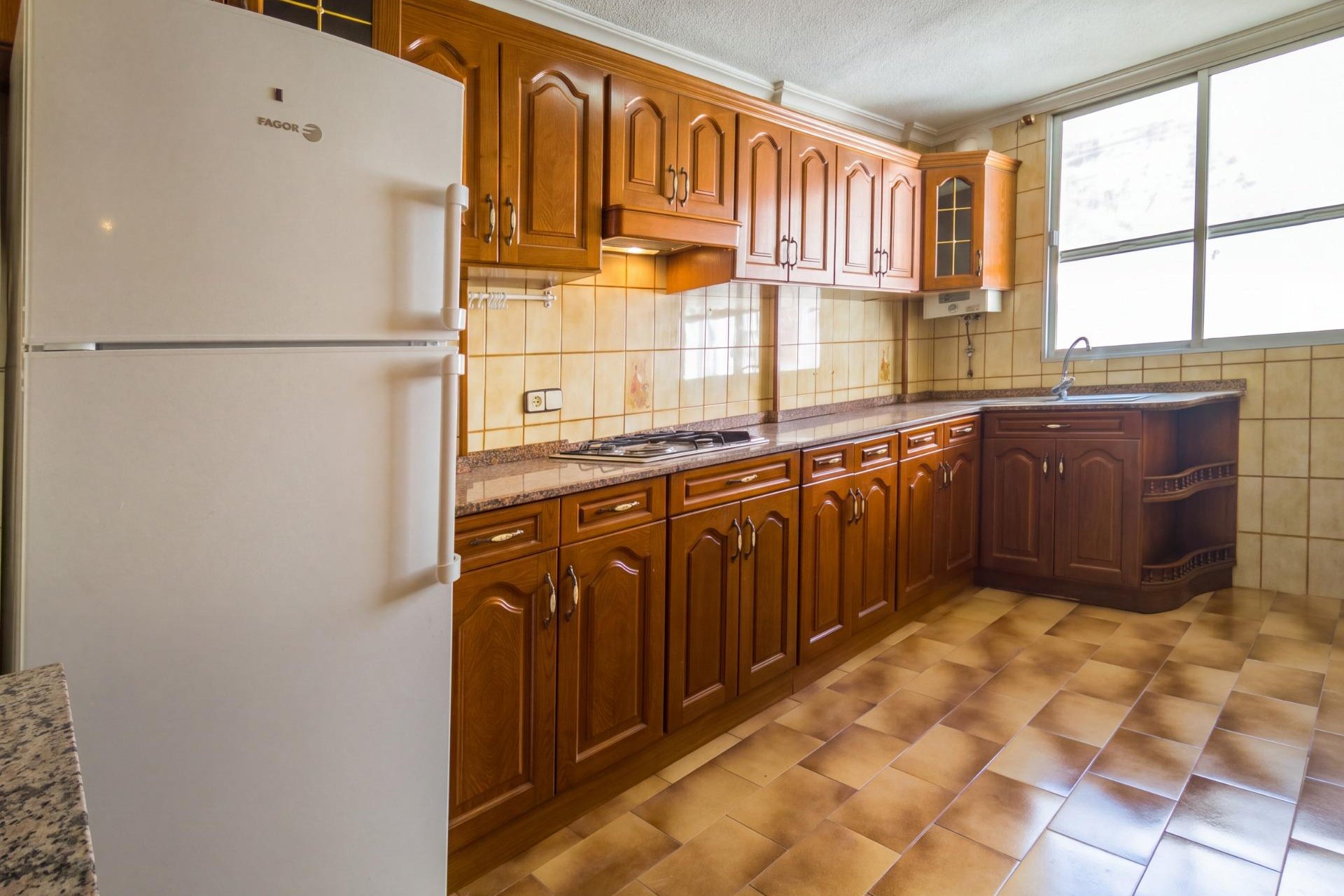Resale - Apartment / Flat * - Torrevieja * - La Mata *