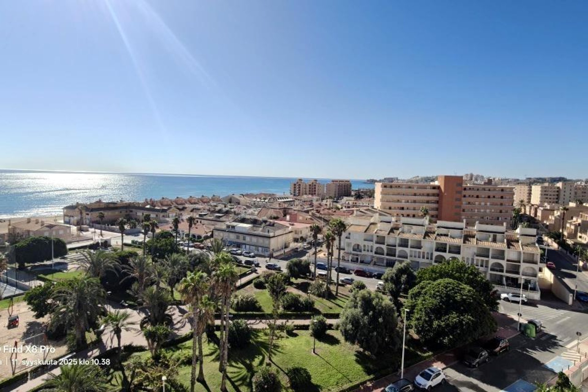 Resale - Apartment / Flat * - Torrevieja * - La Mata *