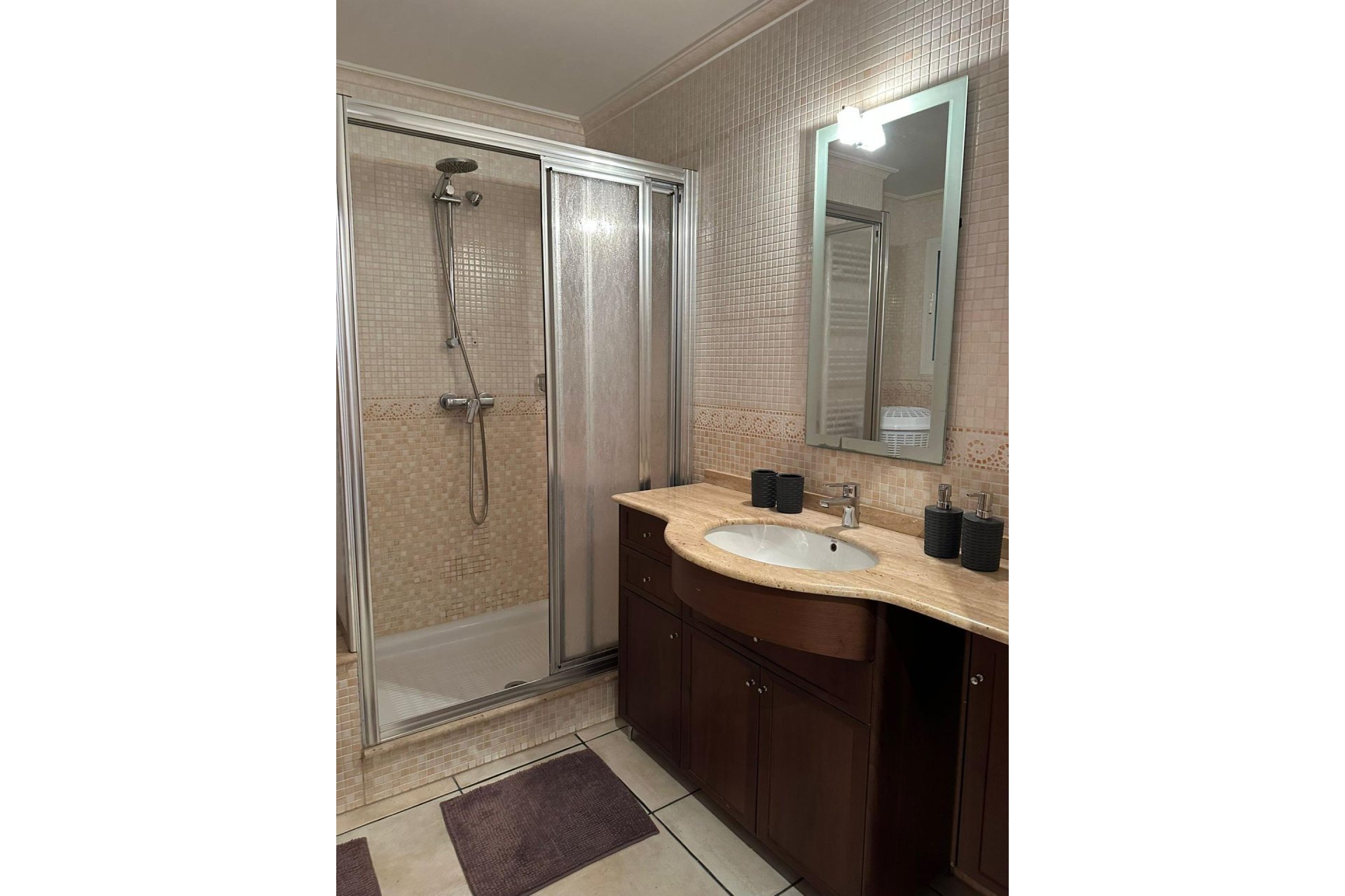 Resale - Apartment / Flat * - Torrevieja * - La Mata *