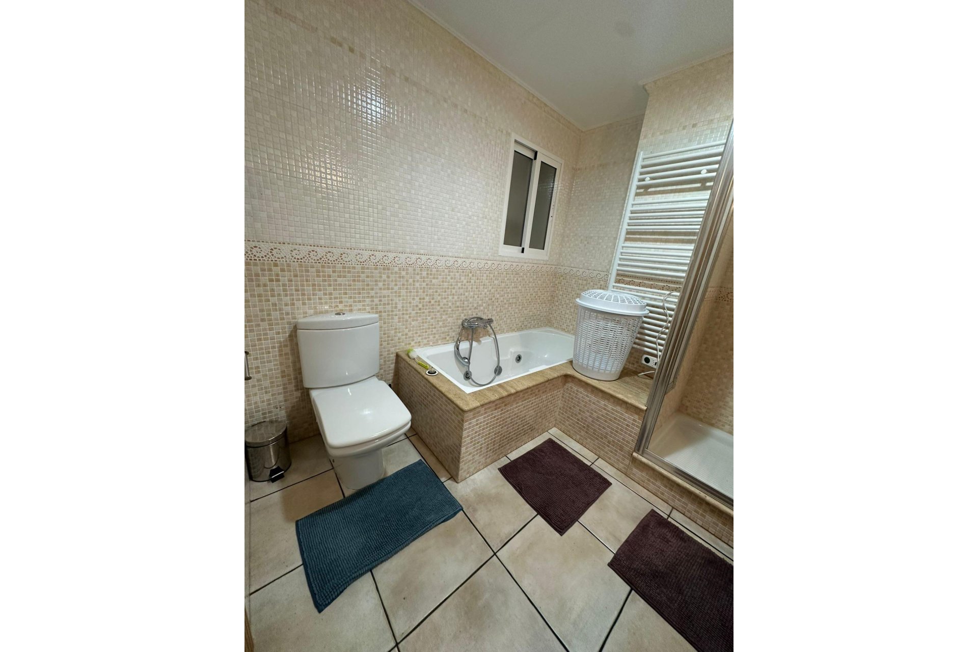 Resale - Apartment / Flat * - Torrevieja * - La Mata *