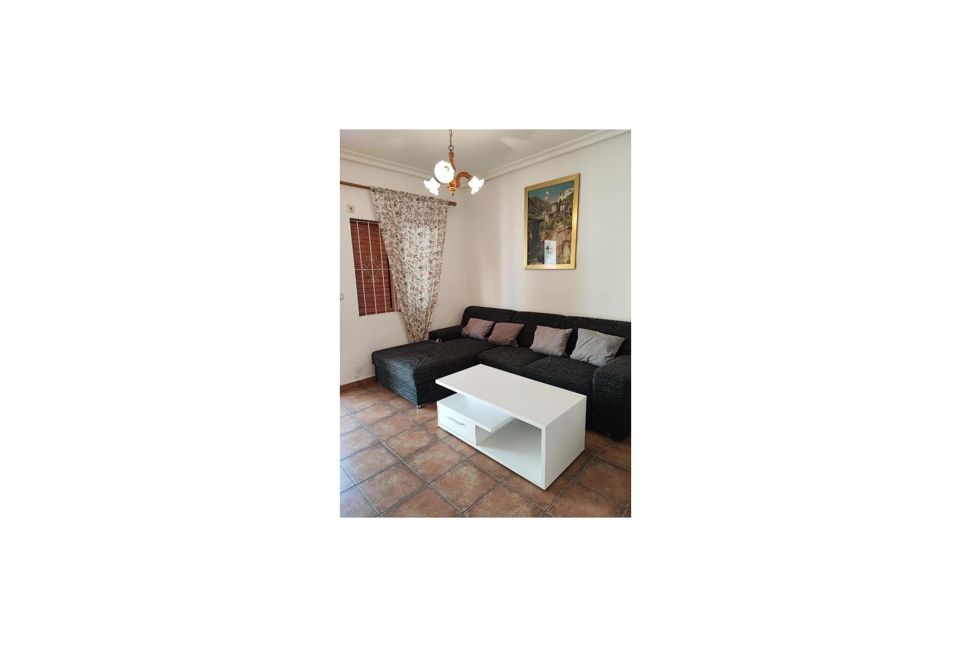 Resale - Apartment / Flat * - Torrevieja * - La Mata *