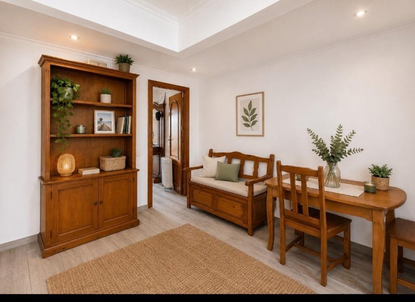 Resale - Apartment / Flat * - Torrevieja * - La Mata *