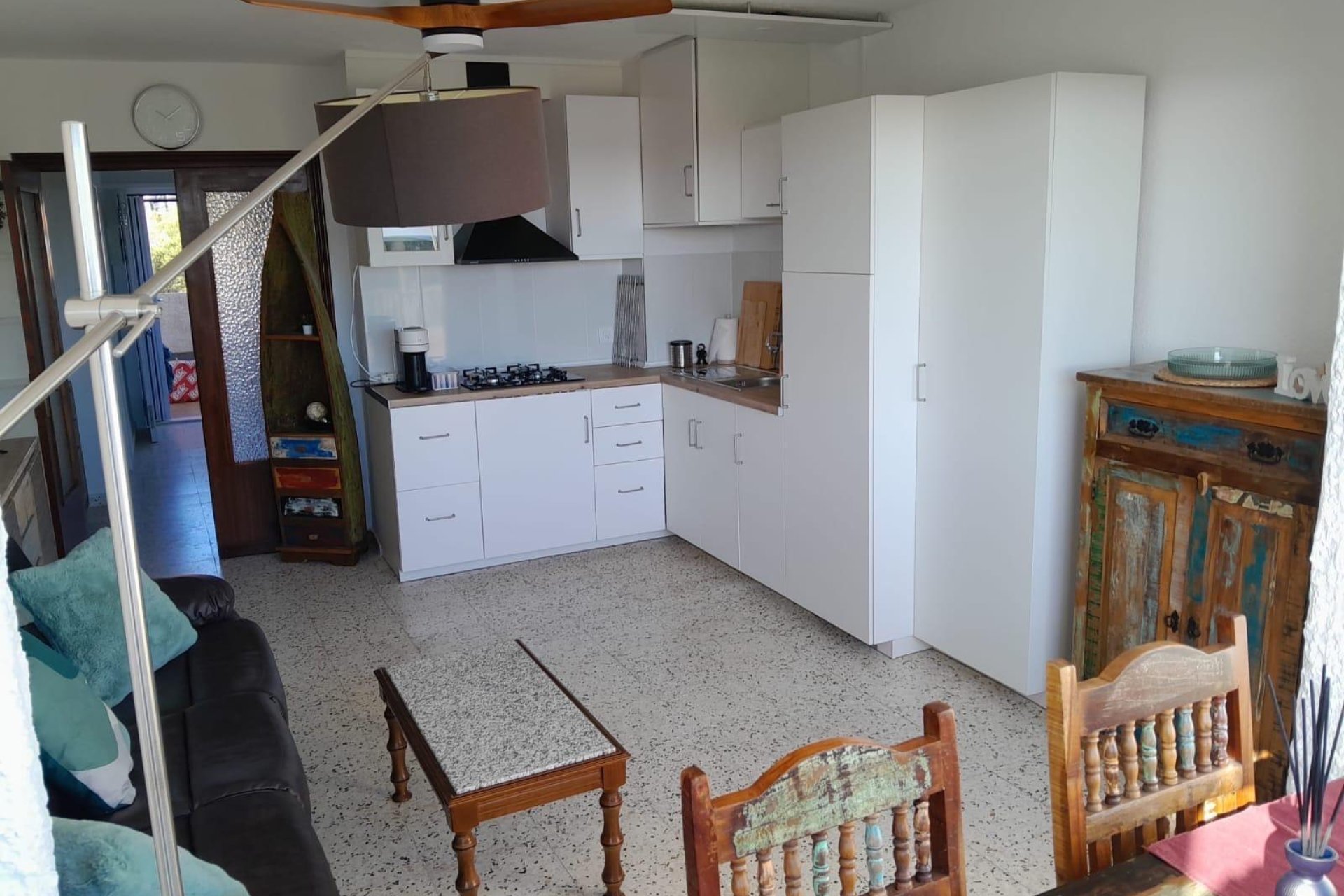 Resale - Apartment / Flat * - Torrevieja * - La Mata *