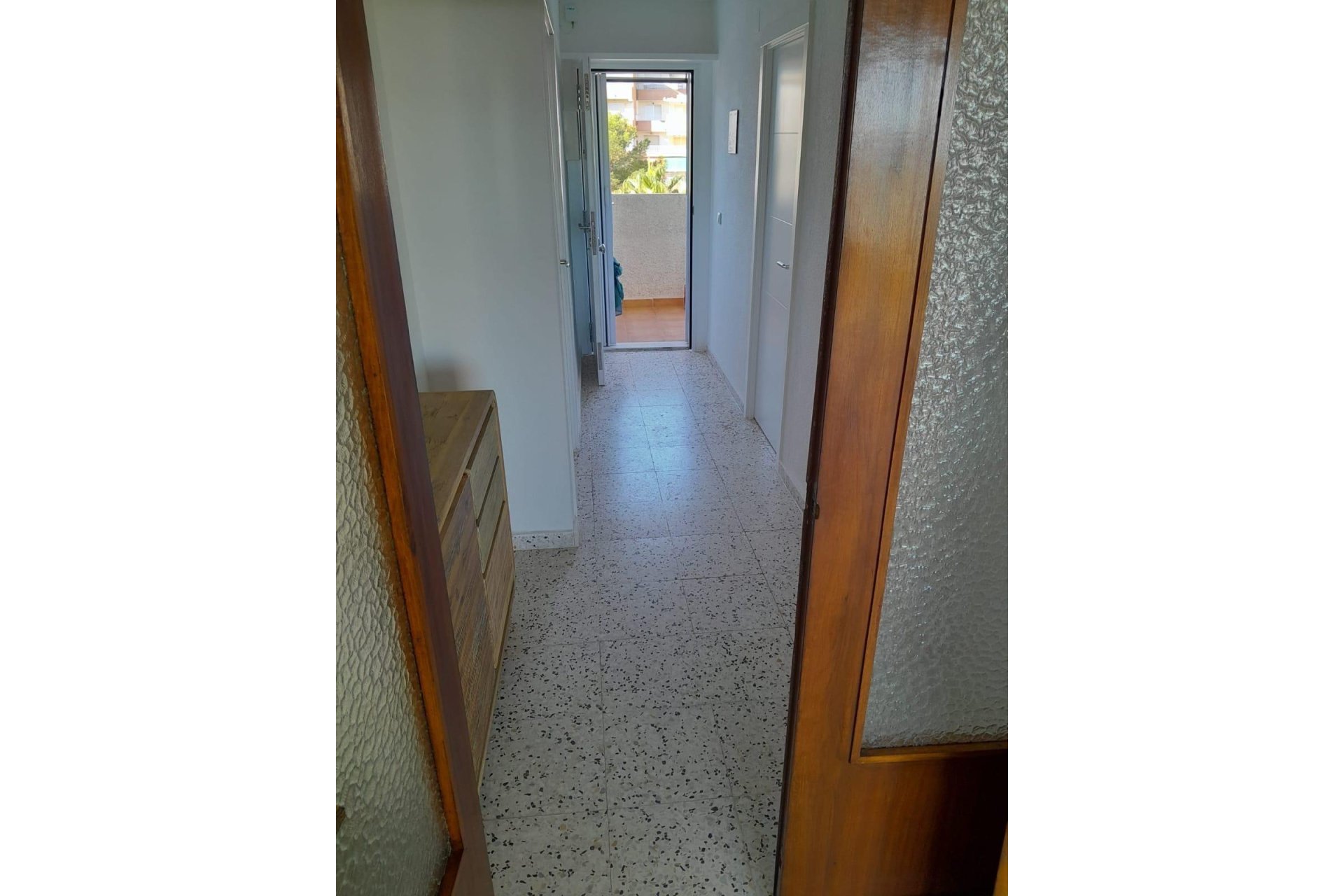 Resale - Apartment / Flat * - Torrevieja * - La Mata *