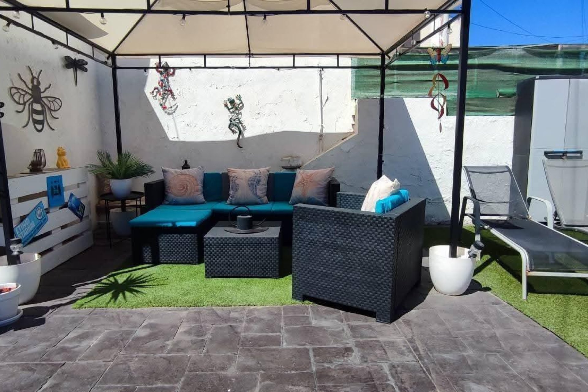 Resale - Apartment / Flat * - Torrevieja * - La Mata *