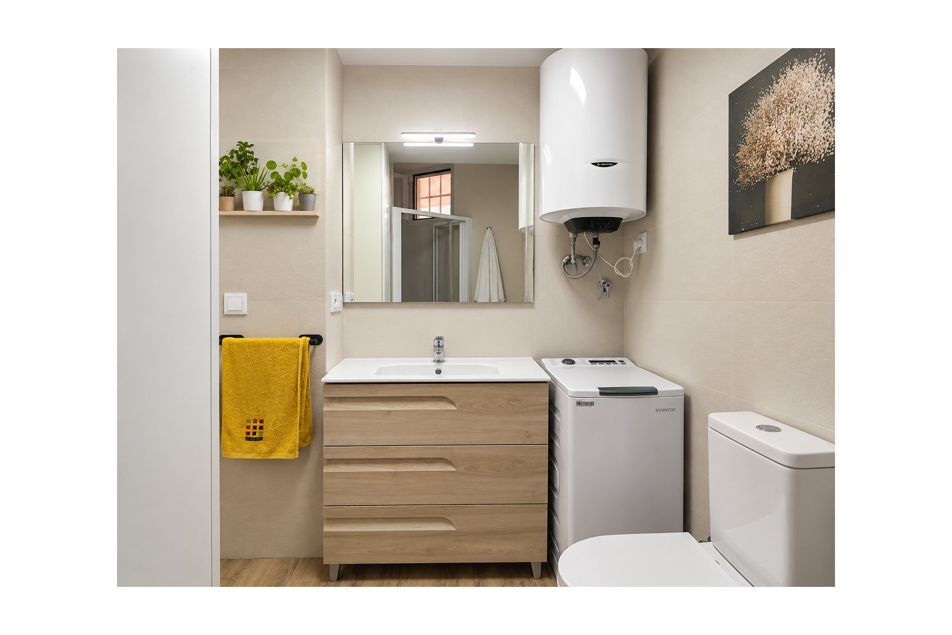 Resale - Apartment / Flat * - Torrevieja * - La Mata *