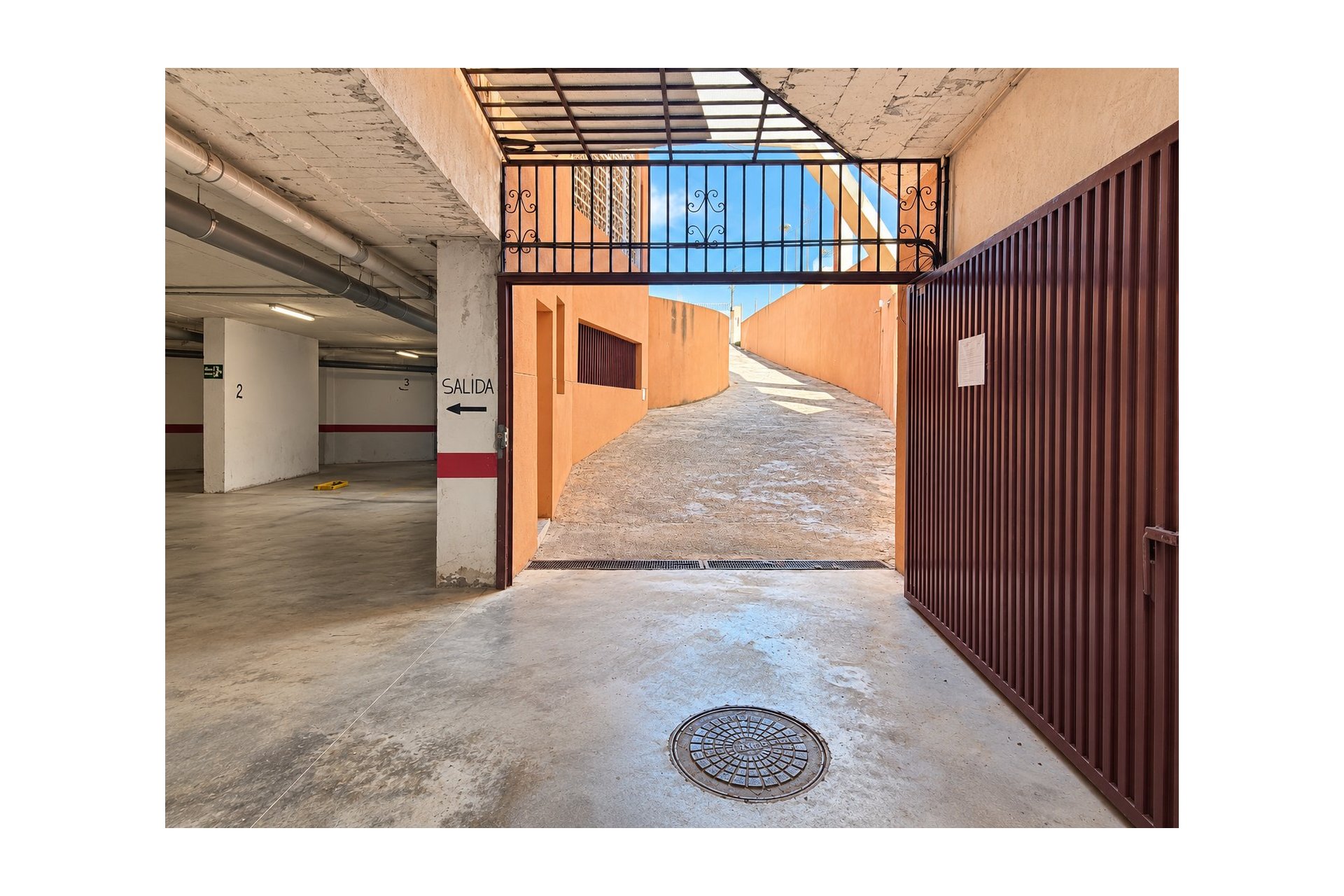 Resale - Apartment / Flat * - Torrevieja * - La Mata *