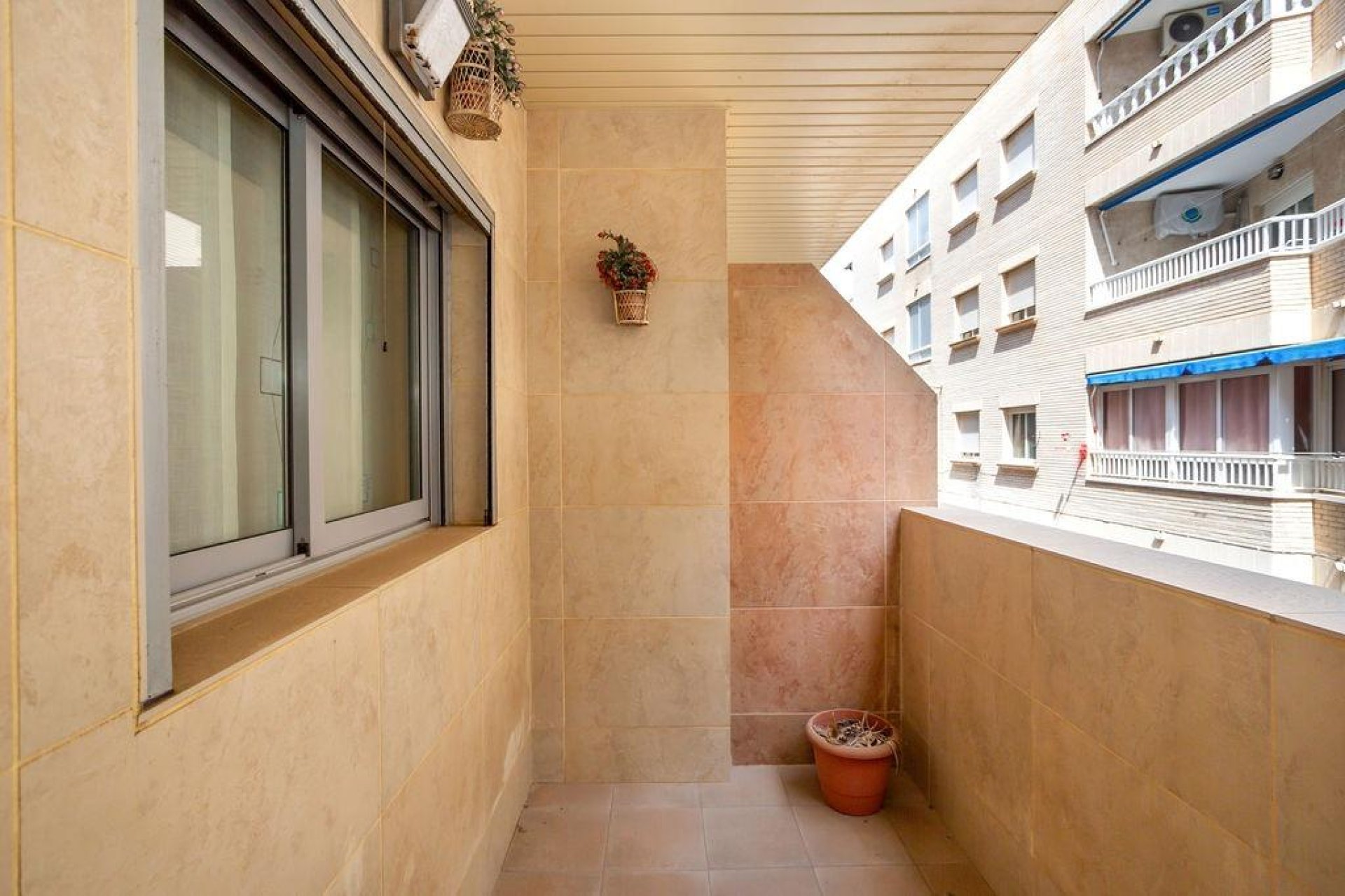 Resale - Apartment / flat - Torrevieja - La Mata