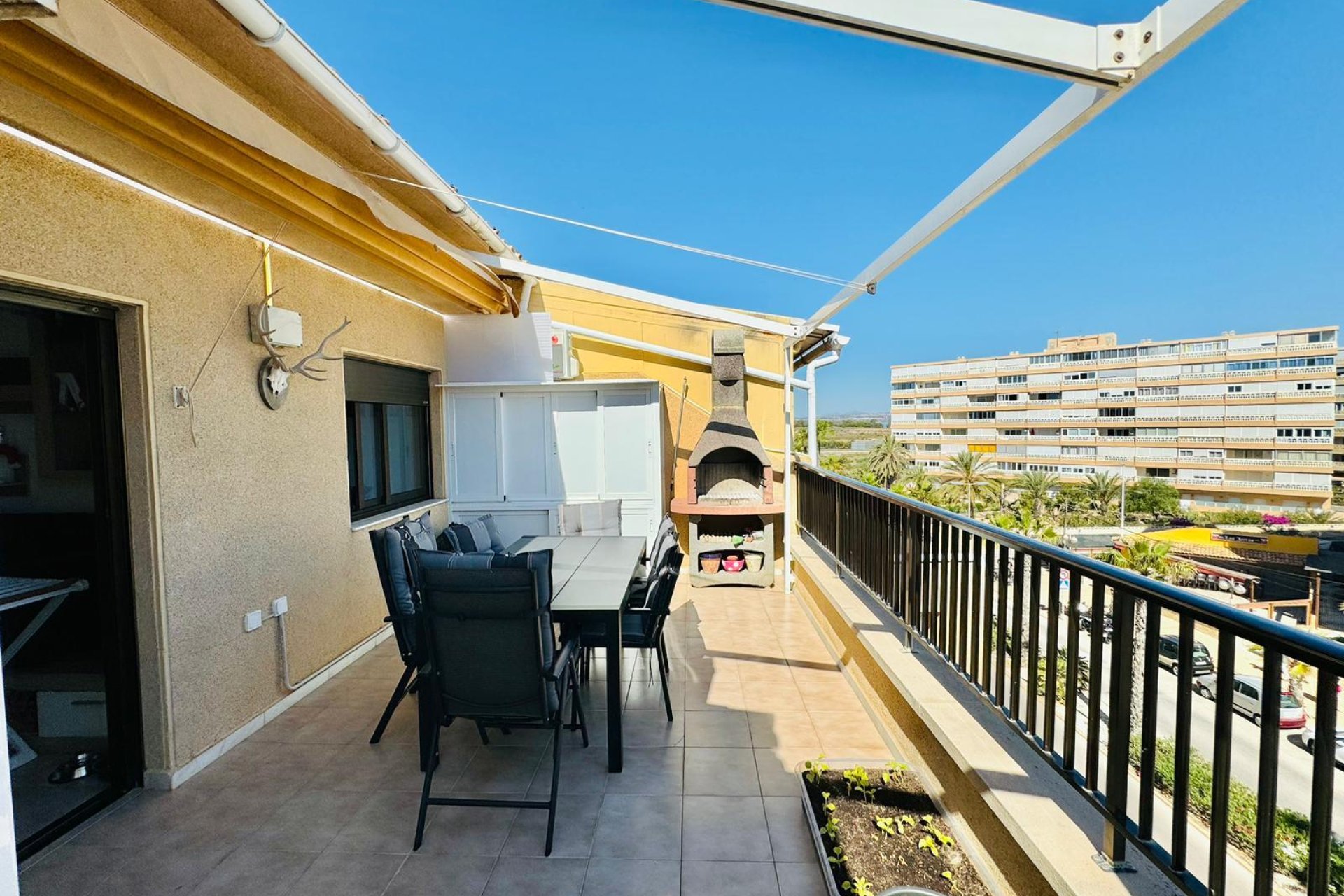 Resale - Apartment / flat - Torrevieja - La Mata