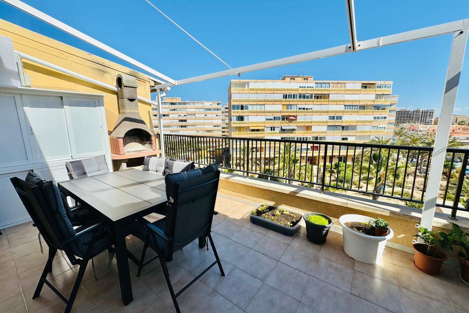 Resale - Apartment / flat - Torrevieja - La Mata