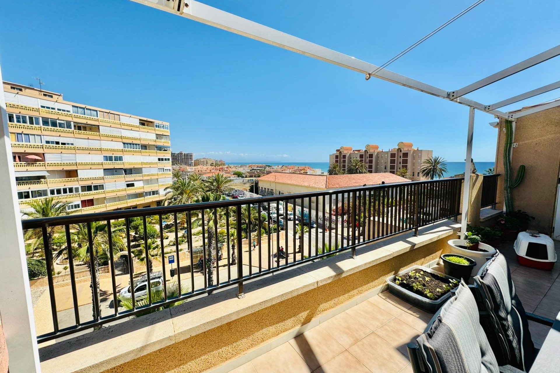 Resale - Apartment / flat - Torrevieja - La Mata