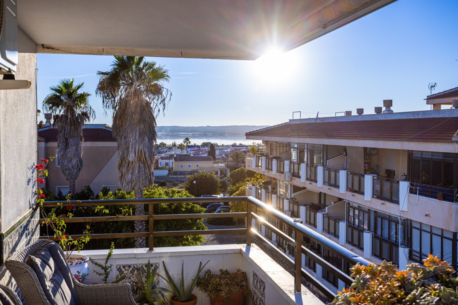 Resale - Apartment / Flat * - Torrevieja - La Siesta *