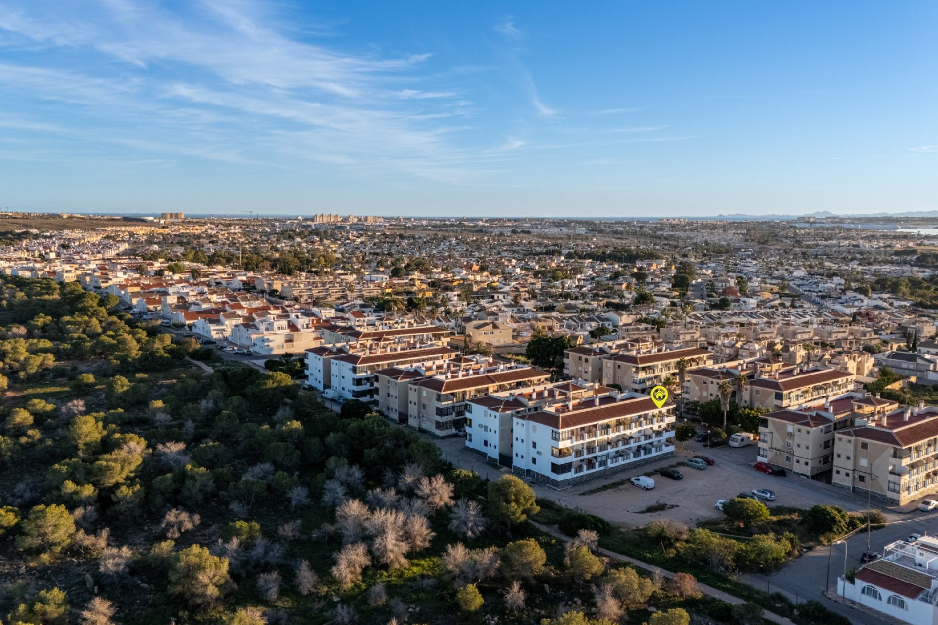 Resale - Apartment / Flat * - Torrevieja - La Siesta *