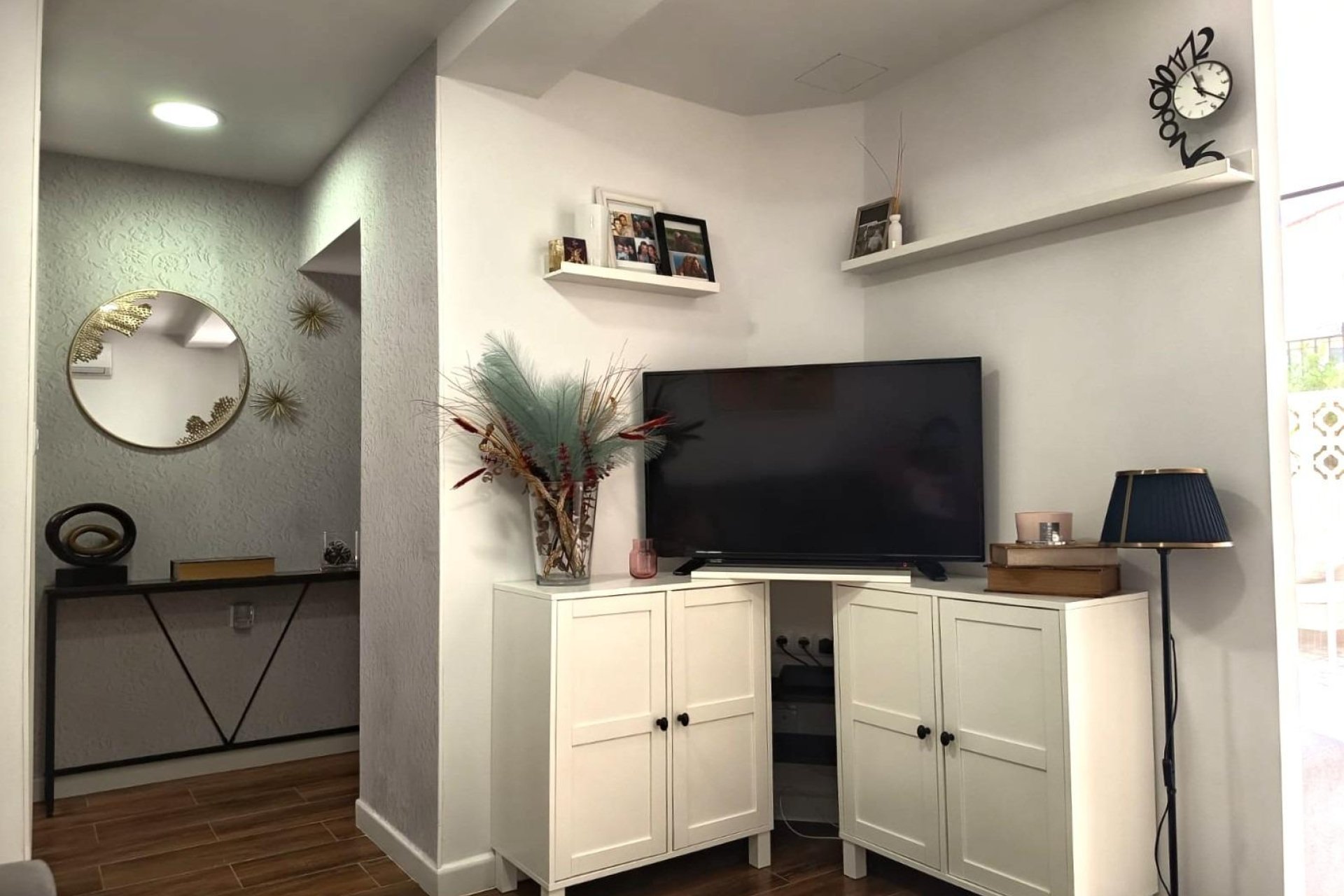 Resale - Apartment / Flat * - Torrevieja * - La Siesta *