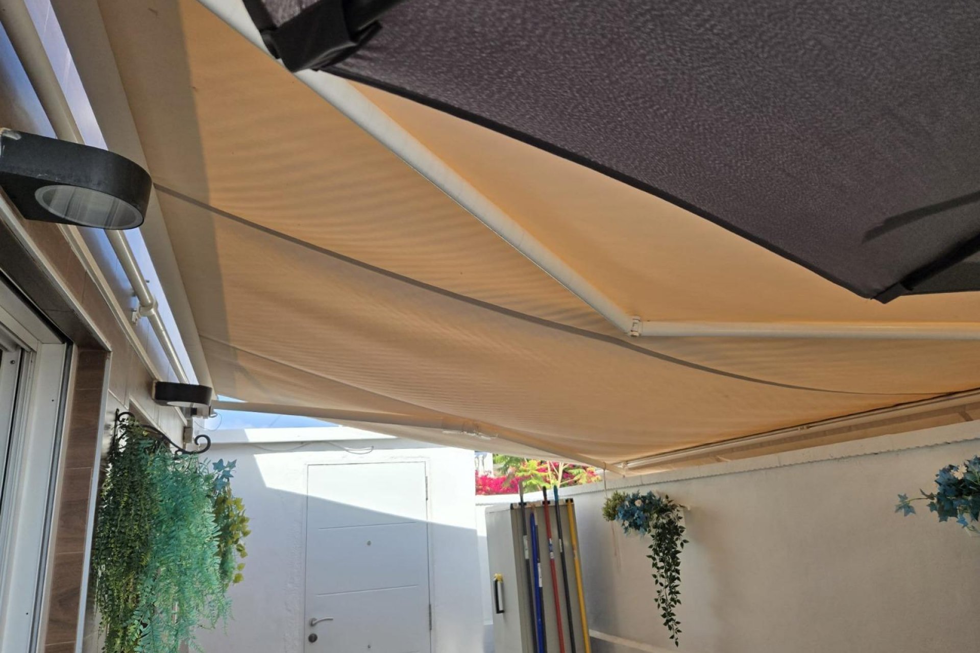 Resale - Apartment / Flat * - Torrevieja * - La Siesta *
