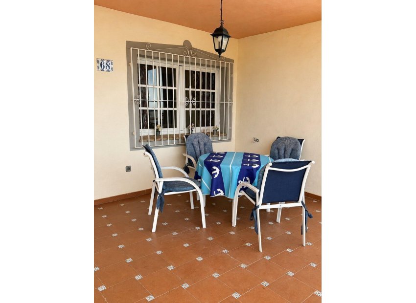 Resale - Apartment / Flat * - Torrevieja * - La Siesta *