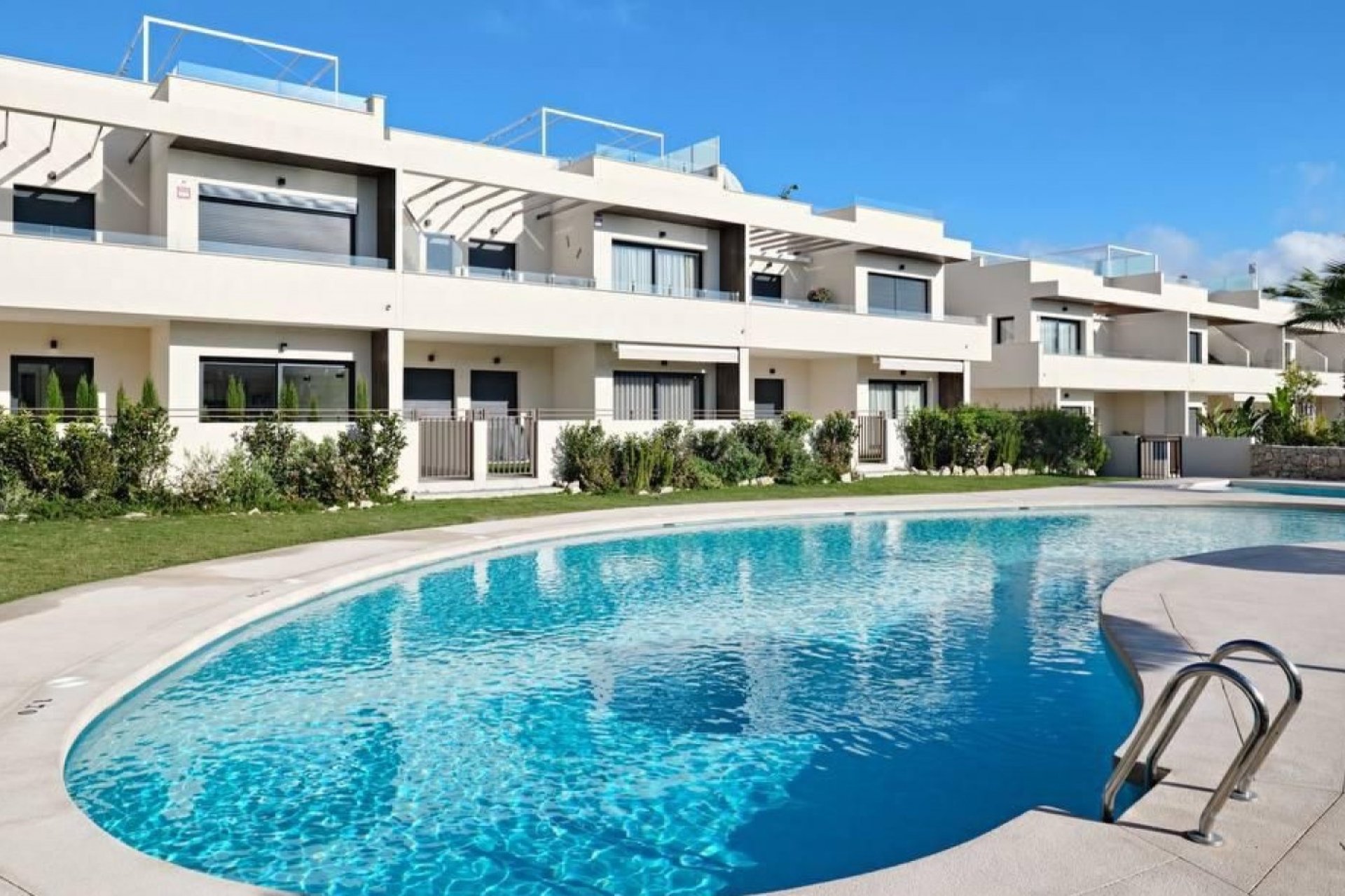 Resale - Apartment / Flat * - Torrevieja * - La Veleta