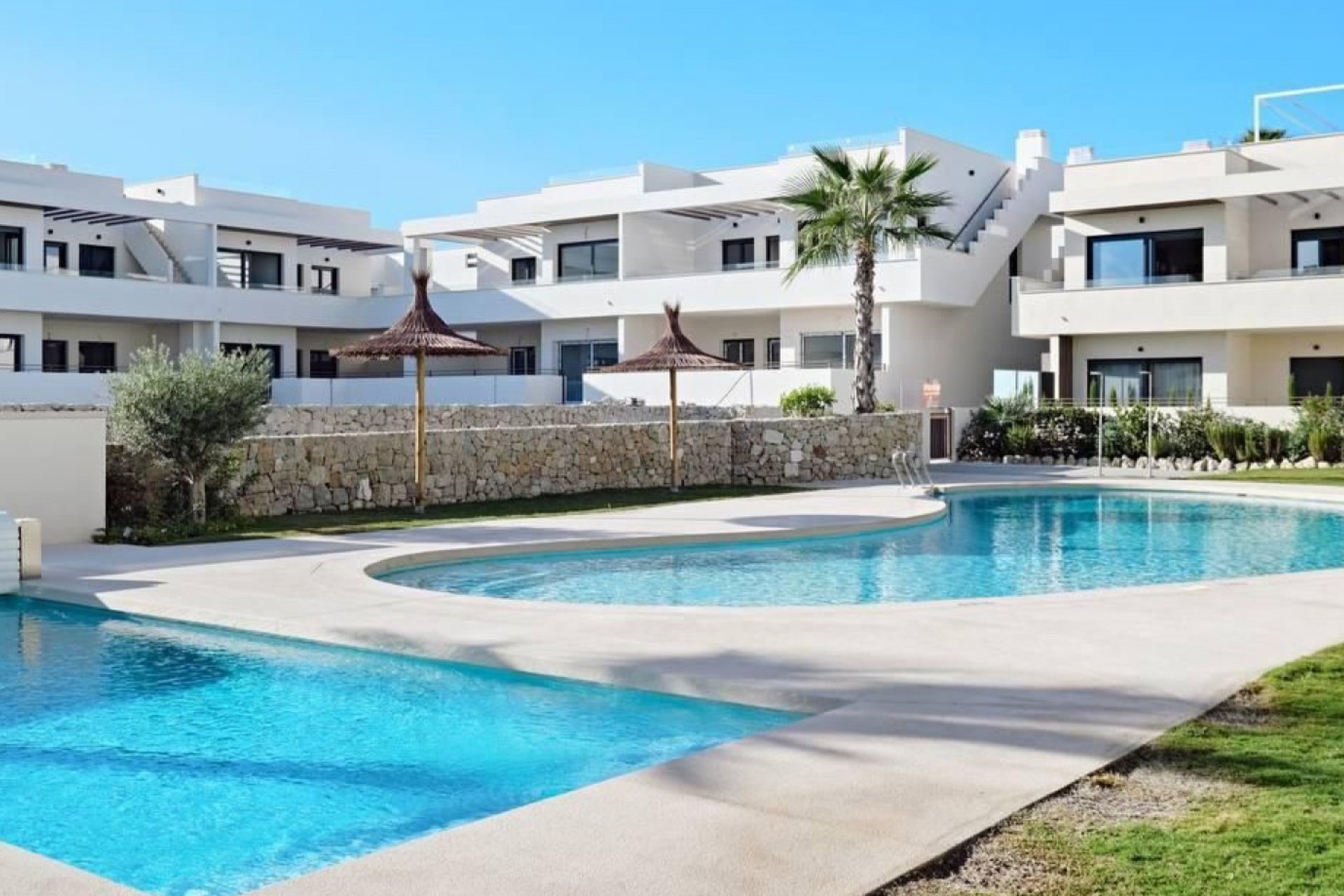 Resale - Apartment / Flat * - Torrevieja * - La Veleta