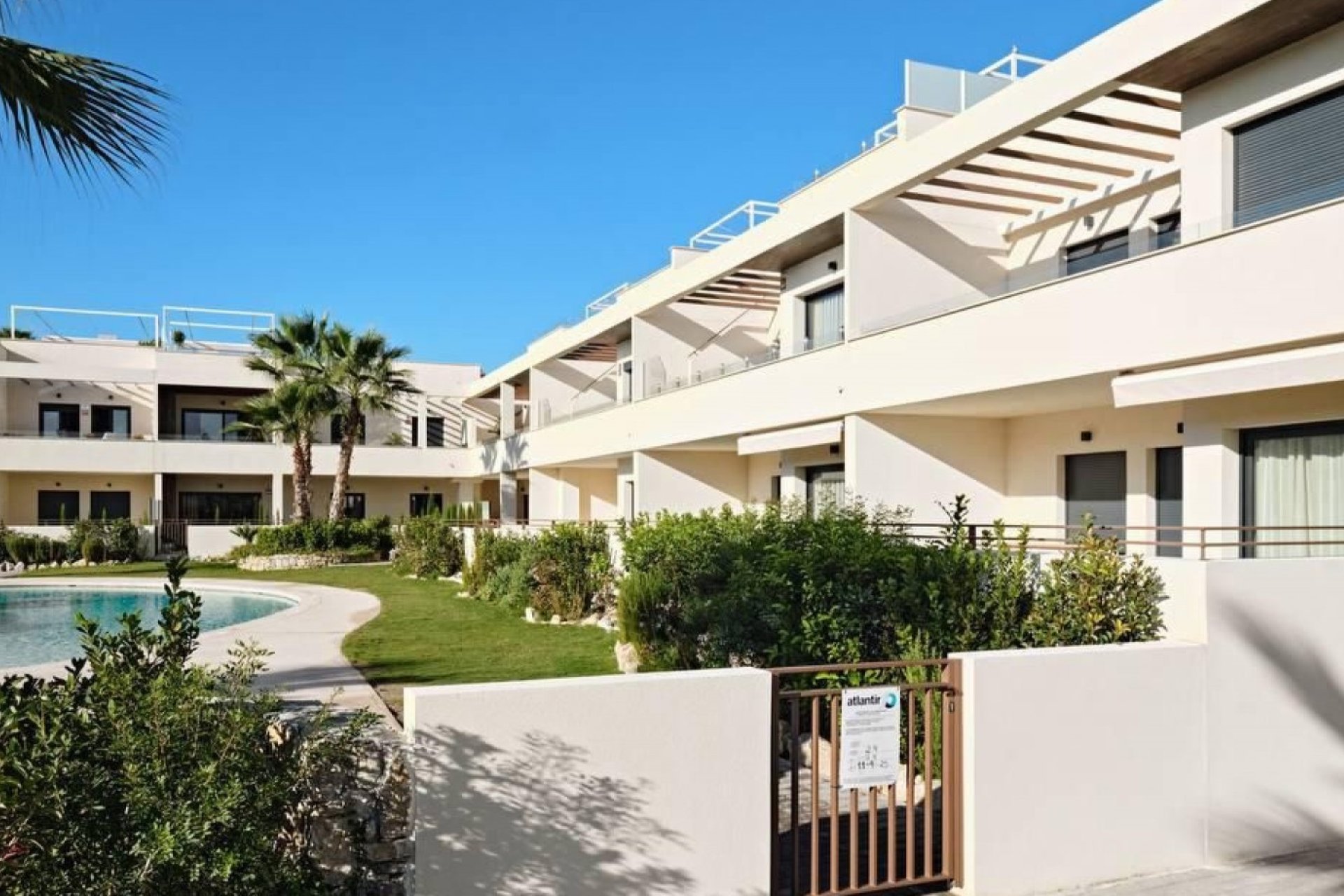 Resale - Apartment / Flat * - Torrevieja * - La Veleta