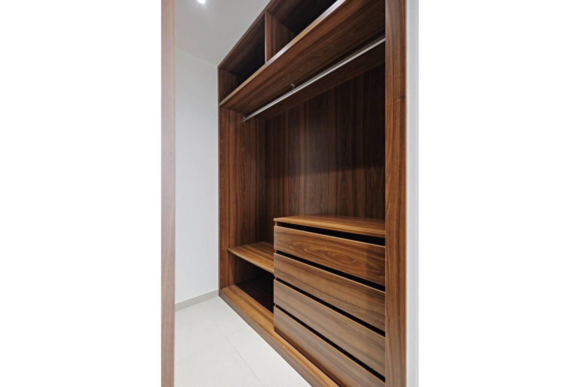 Resale - Apartment / Flat * - Torrevieja * - La Veleta