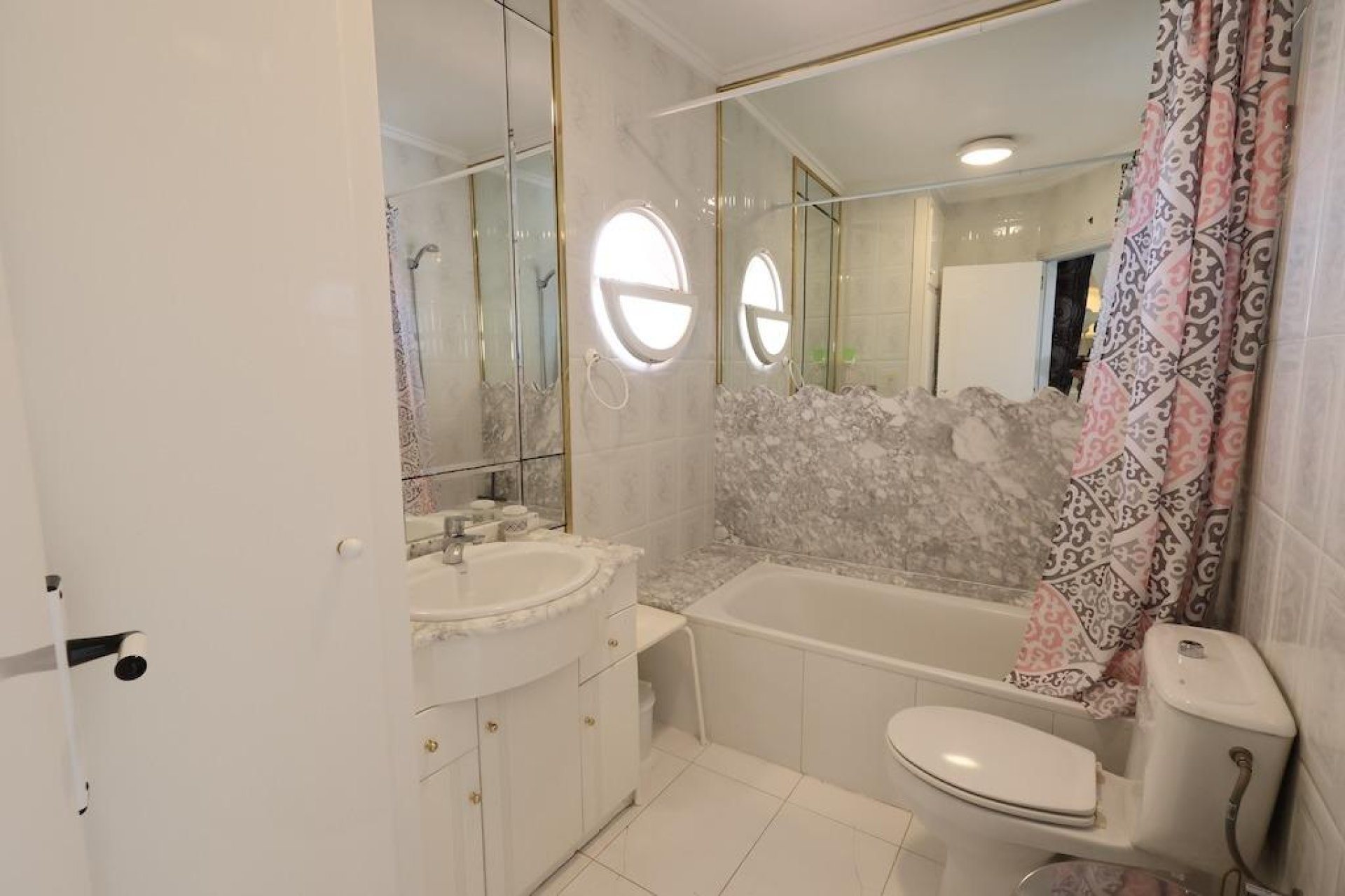 Resale - Apartment / Flat * - Torrevieja * - Los Altos *