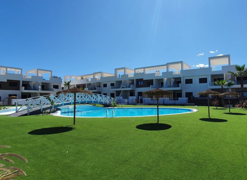 Resale - Apartment / flat - Torrevieja - Los Balcones