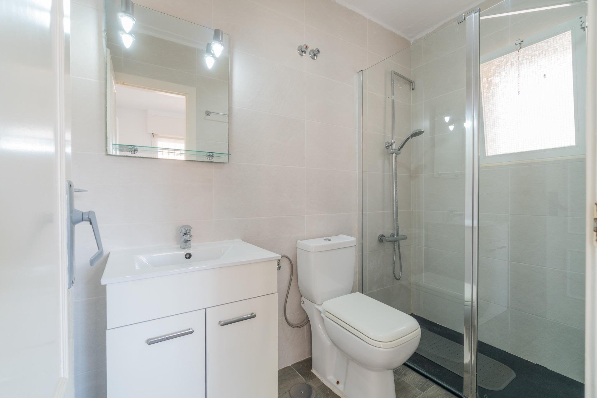 Resale - Apartment / Flat * - Torrevieja - Los Balcones *