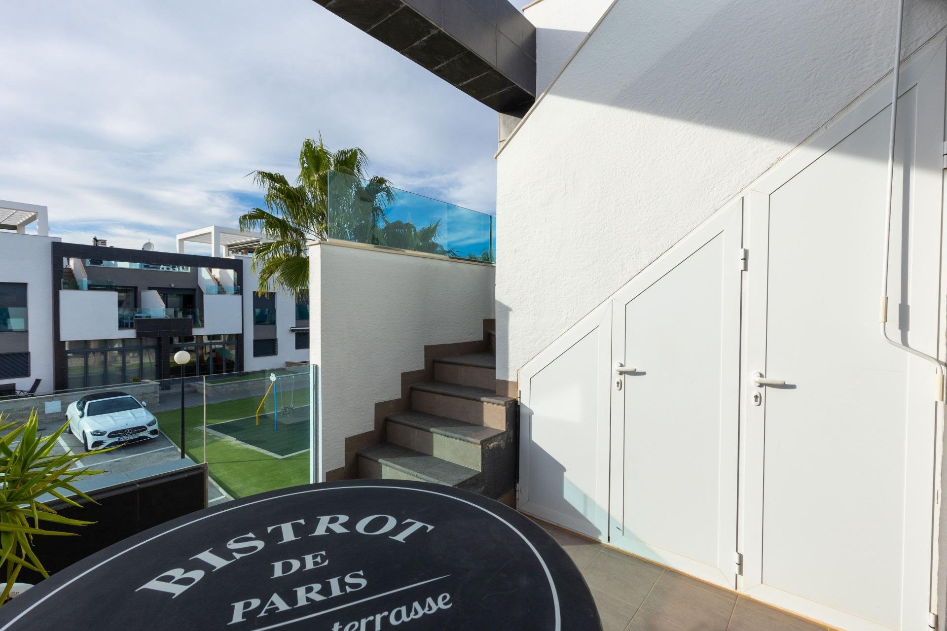 Resale - Apartment / Flat * - Torrevieja - Los Balcones *