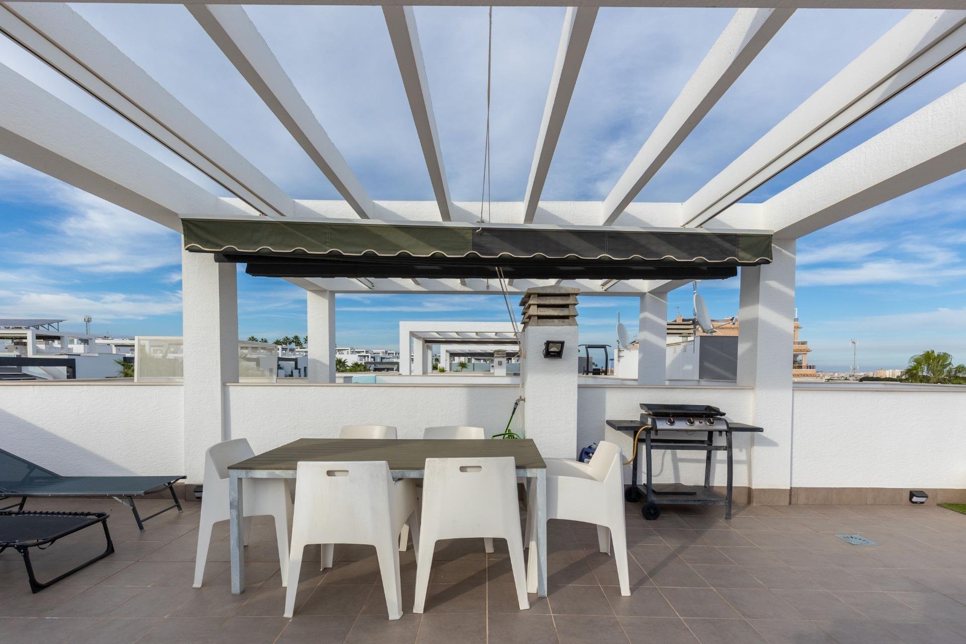 Resale - Apartment / Flat * - Torrevieja - Los Balcones *