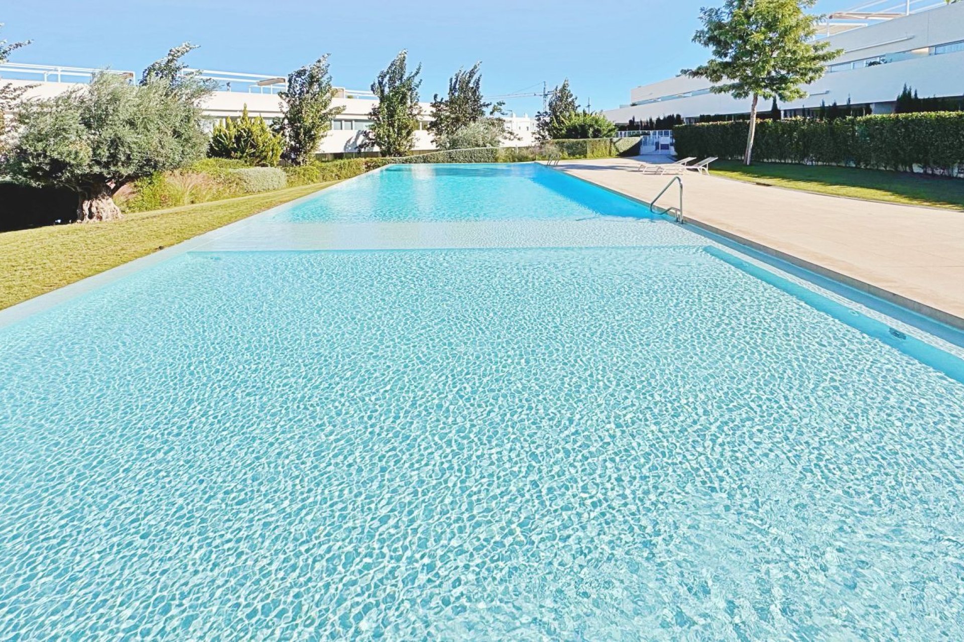 Resale - Apartment / Flat * - Torrevieja - Los Balcones *