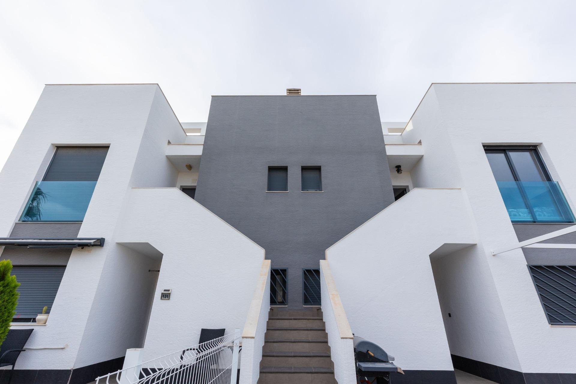 Resale - Apartment / Flat * - Torrevieja * - Los Balcones *