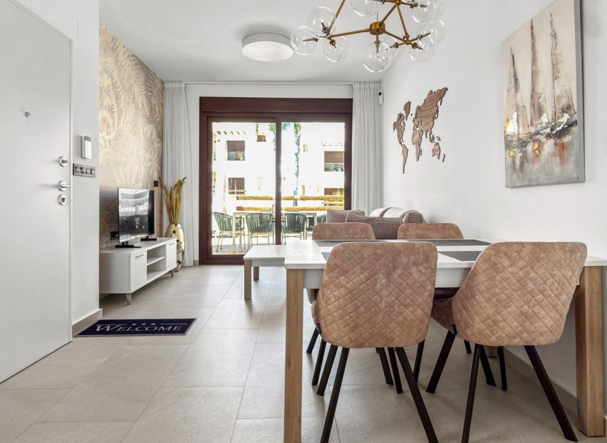 Resale - Apartment / Flat * - Torrevieja * - Los Balcones *