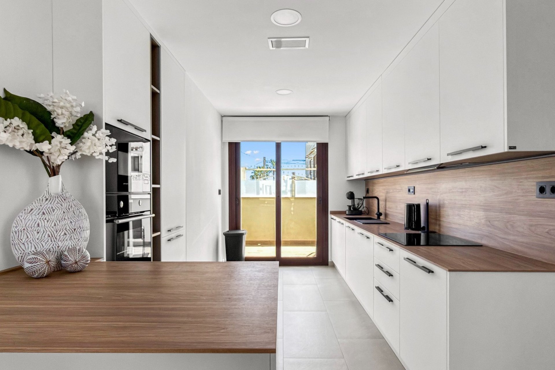 Resale - Apartment / Flat * - Torrevieja * - Los Balcones *