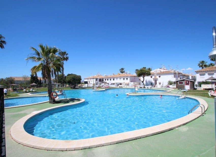Resale - Apartment / Flat * - Torrevieja * - Los Balcones *