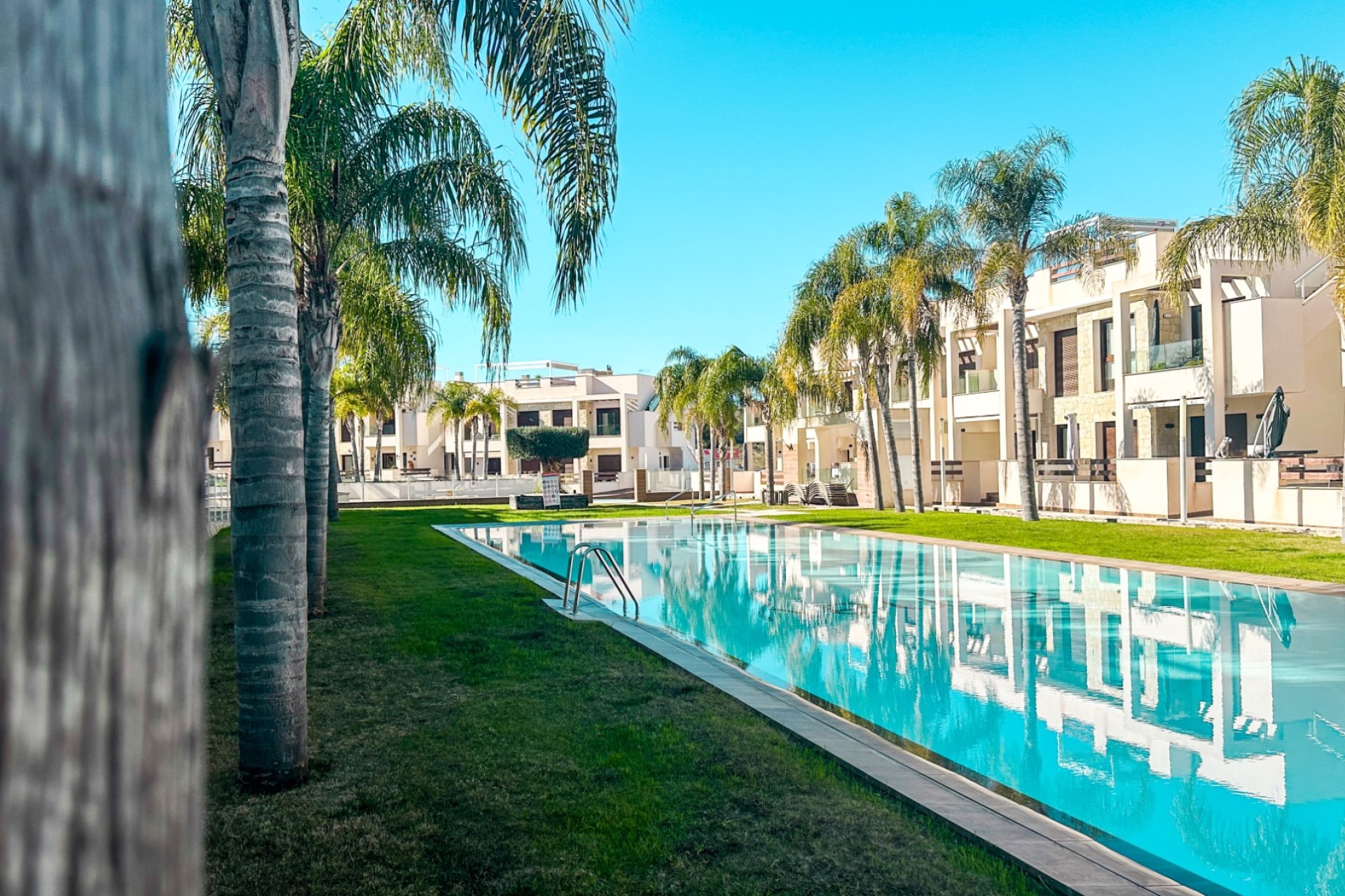 Resale - Apartment / Flat * - Torrevieja * - Los Balcones *