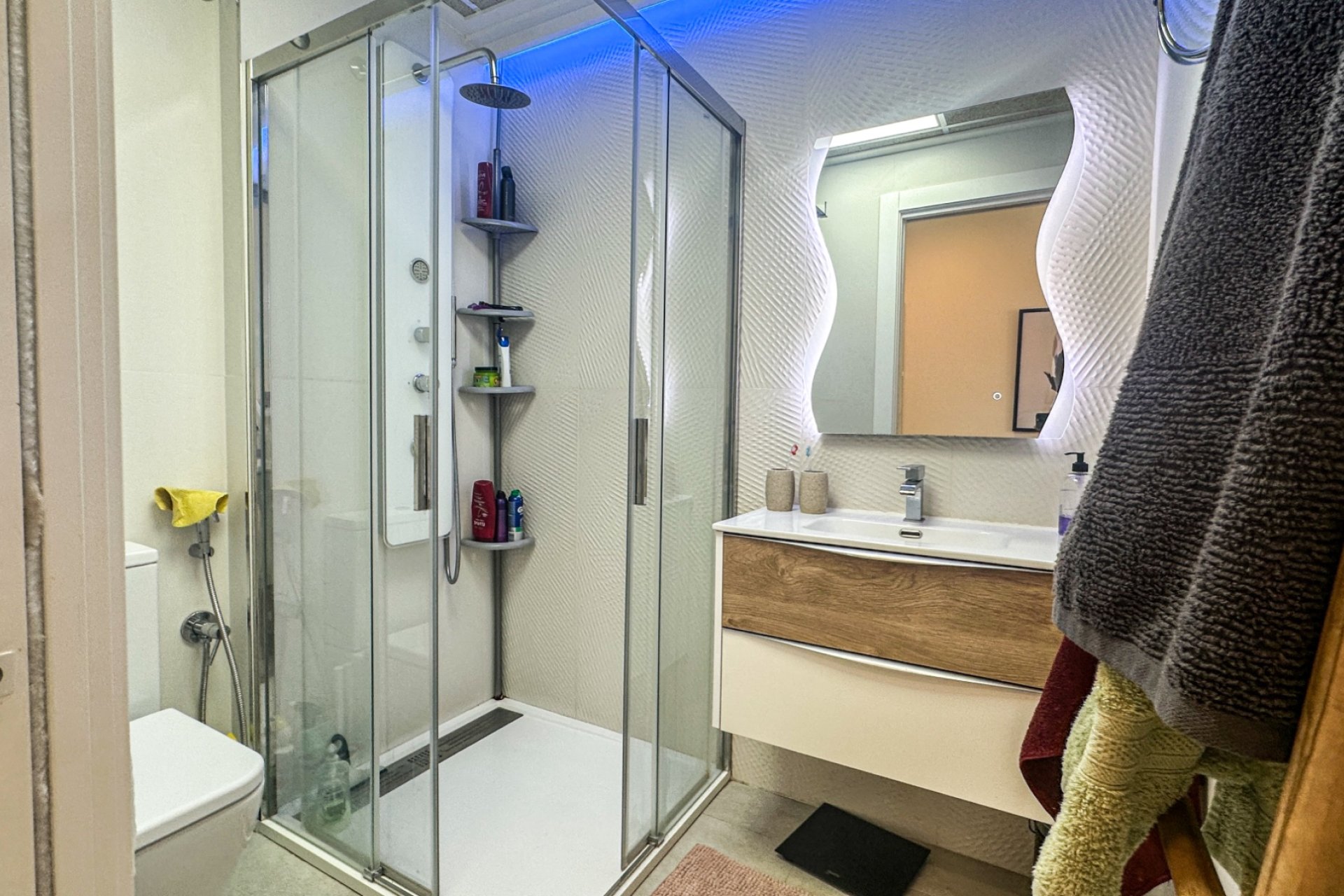 Resale - Apartment / Flat * - Torrevieja * - Los Balcones *