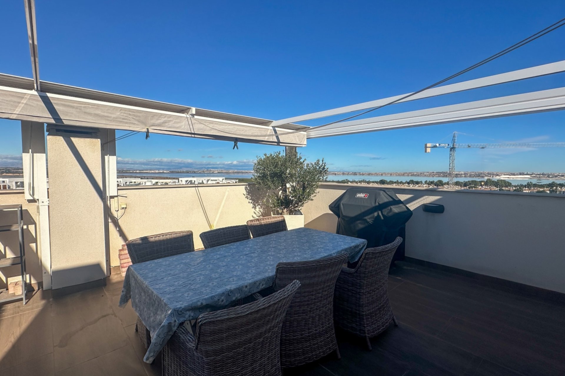 Resale - Apartment / Flat * - Torrevieja * - Los Balcones *