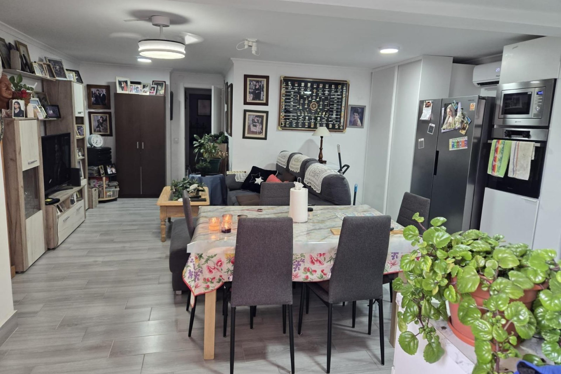 Resale - Apartment / Flat * - Torrevieja * - Los Balcones *