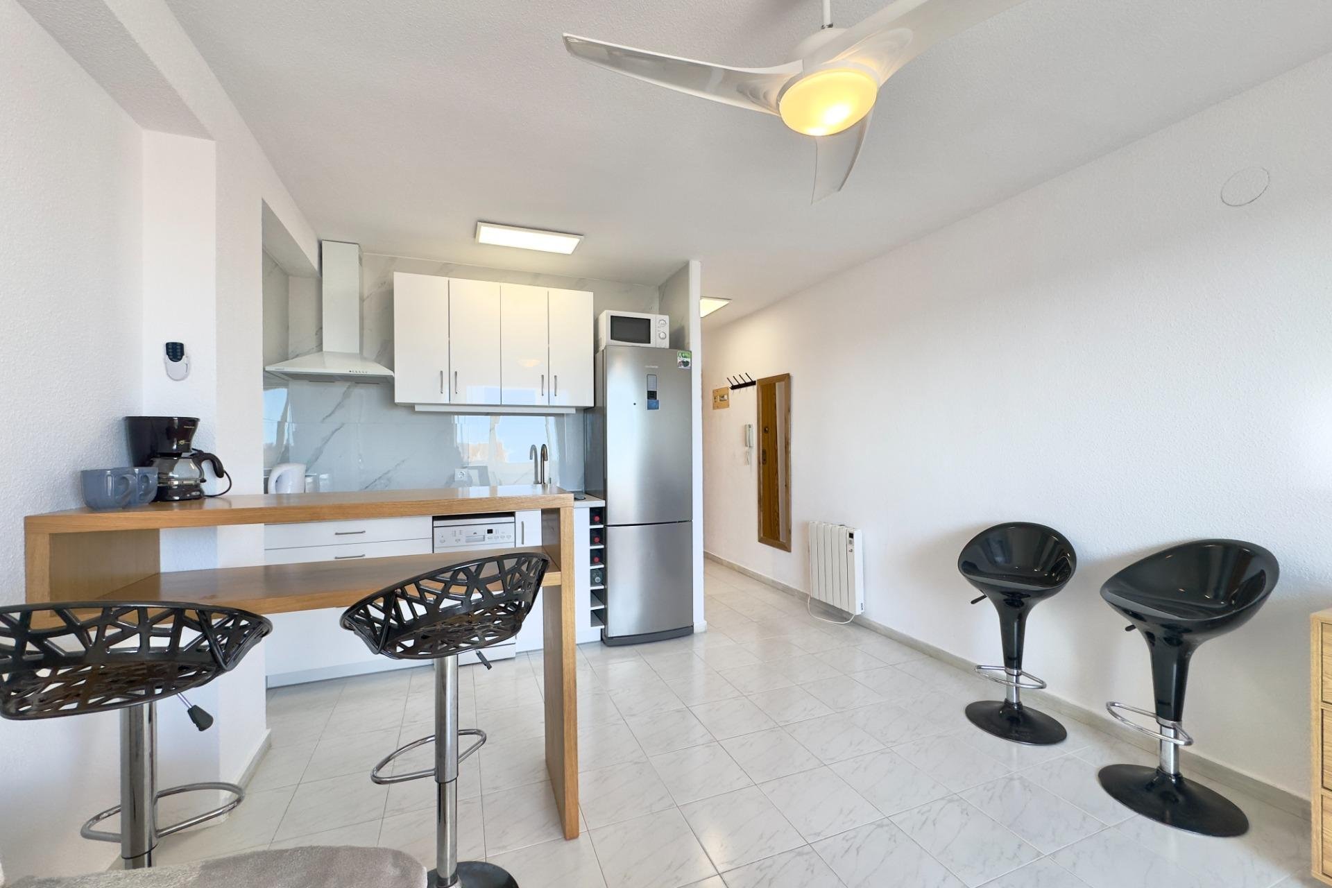 Resale - Apartment / Flat * - Torrevieja * - Los Europeos