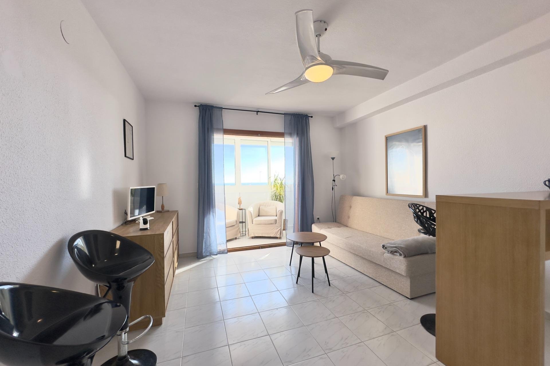 Resale - Apartment / Flat * - Torrevieja * - Los Europeos