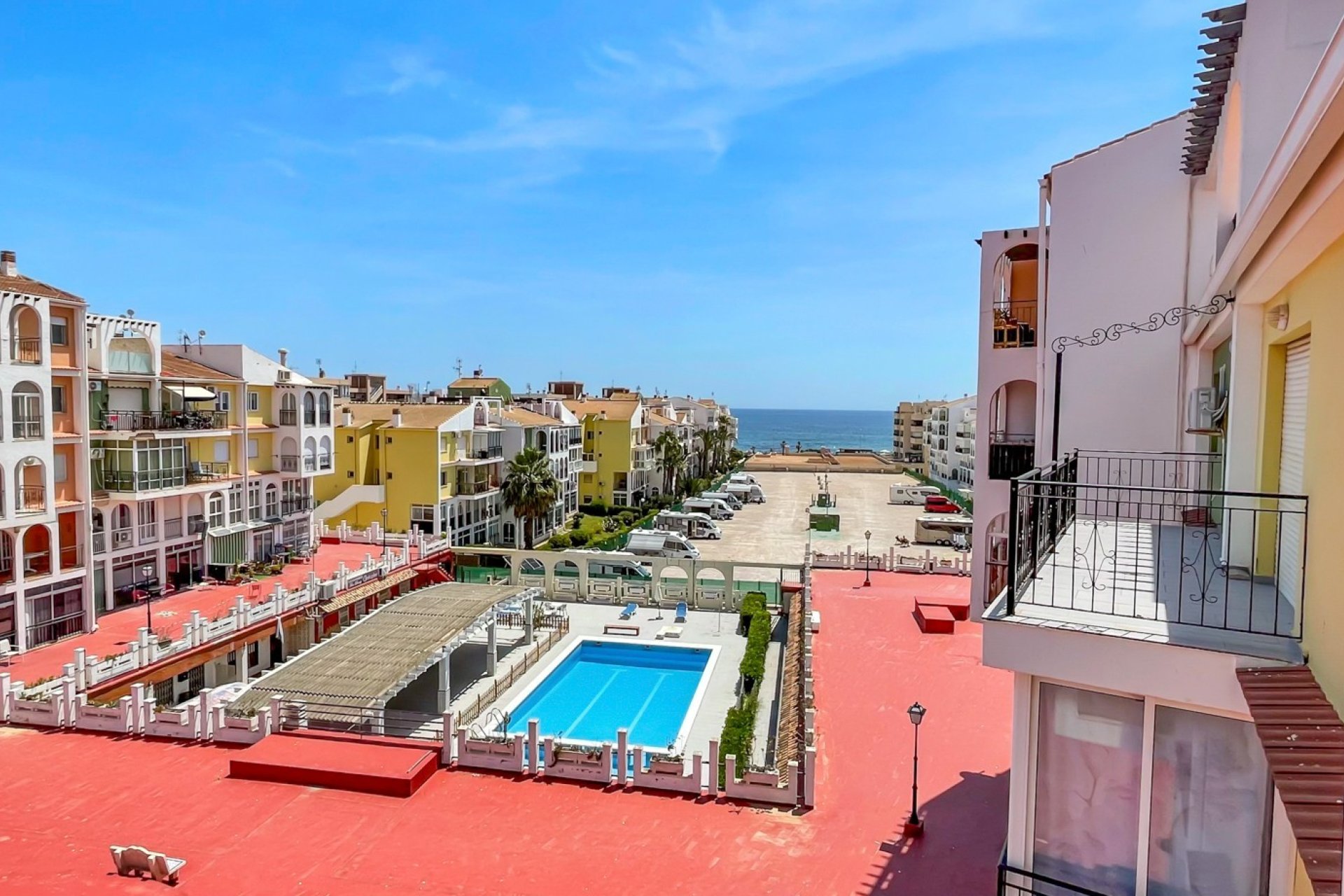 Resale - Apartment / Flat * - Torrevieja * - Mar Azul