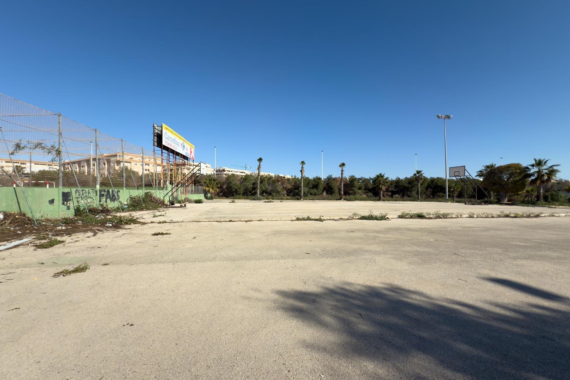 Resale - Apartment / Flat * - Torrevieja * - Parque de las Naciones