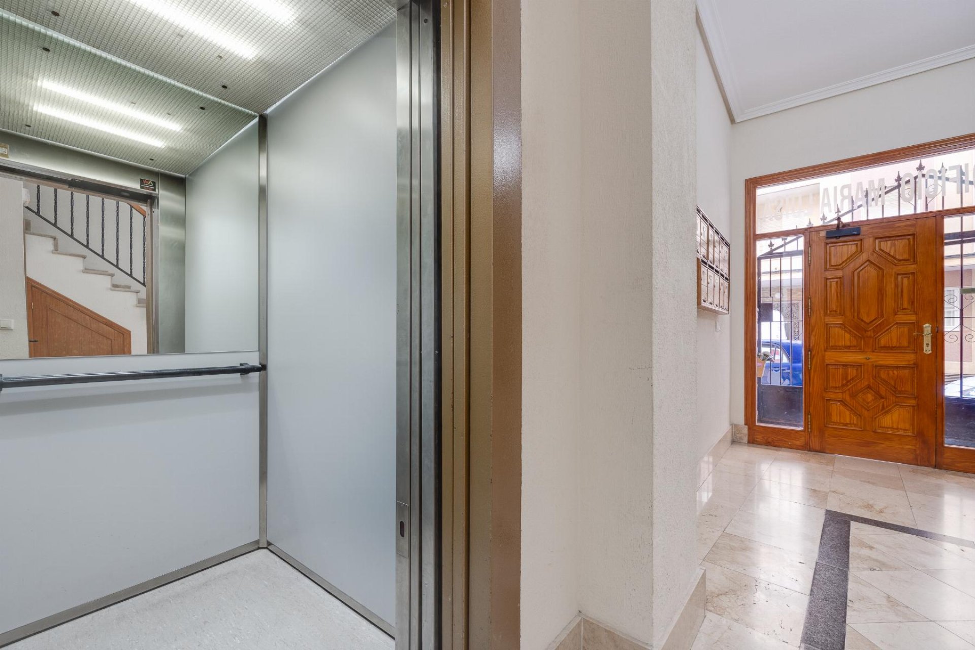 Resale - Apartment / Flat * - Torrevieja - Parque de las Naciones *