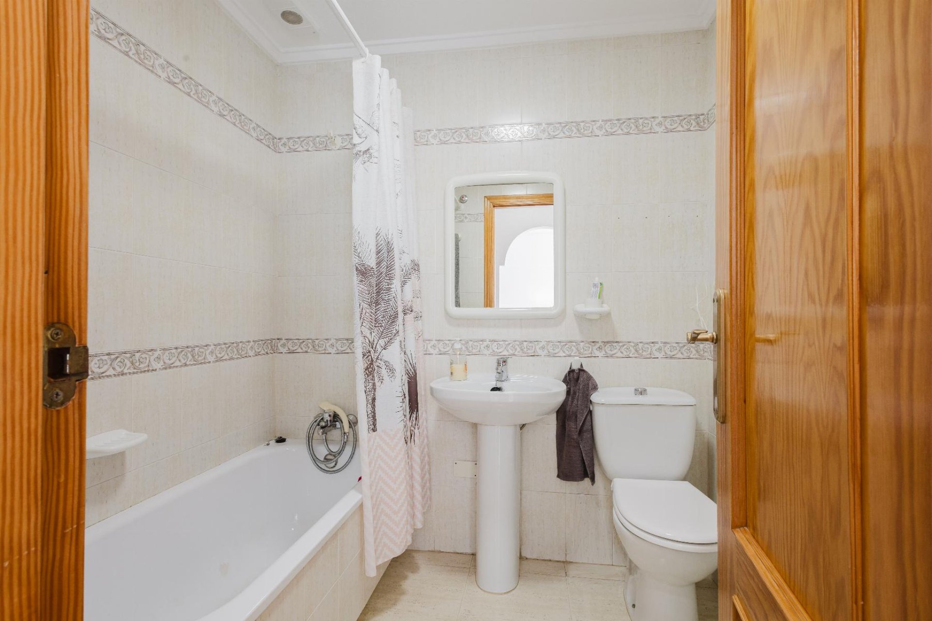 Resale - Apartment / Flat * - Torrevieja * - Parque de las Naciones *