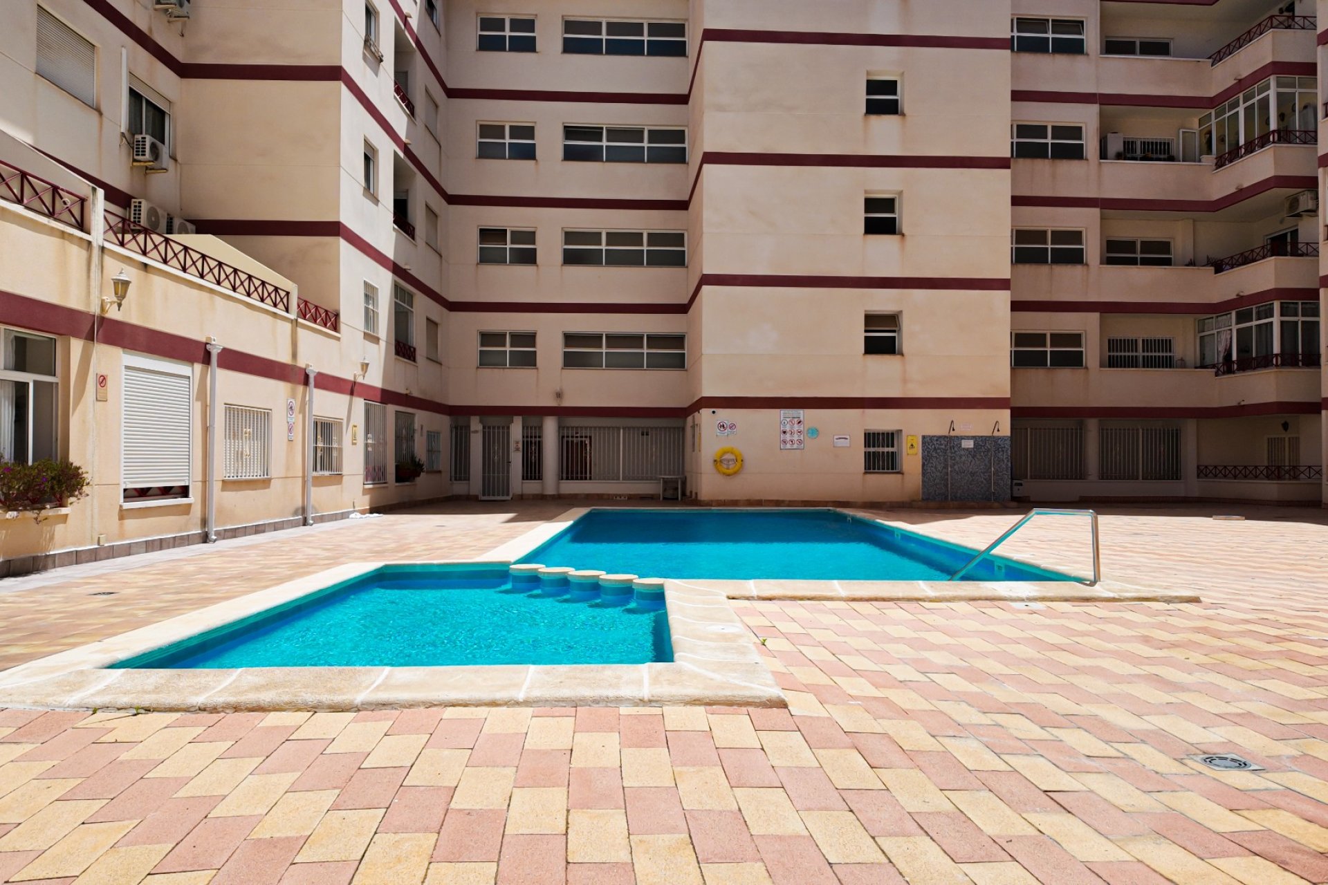Resale - Apartment / Flat * - Torrevieja * - Parque de las Naciones *