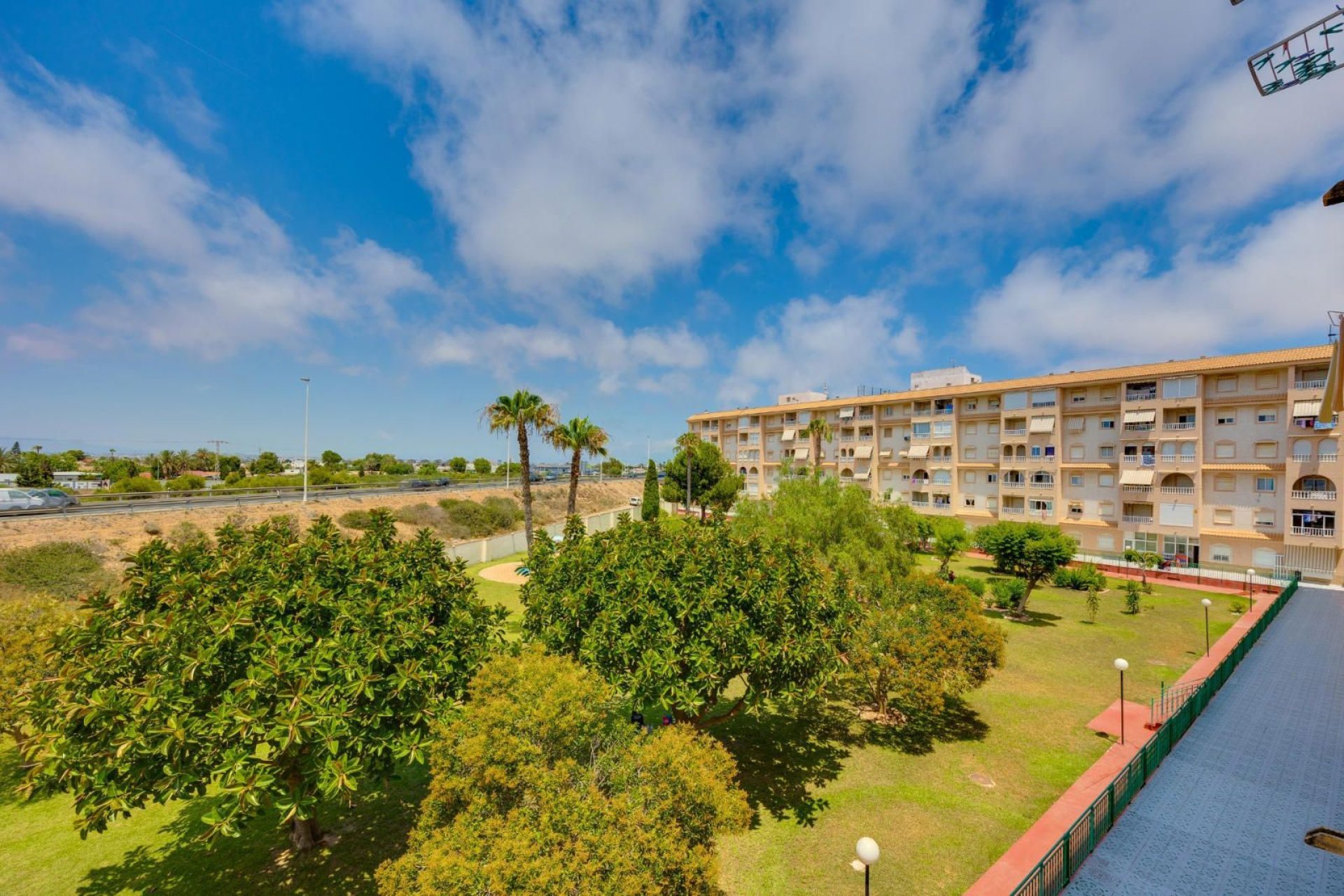 Resale - Apartment / Flat * - Torrevieja * - Parque de las Naciones *
